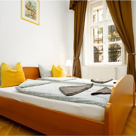 Emerald Suite With Free Parking بودابست المظهر الخارجي الصورة