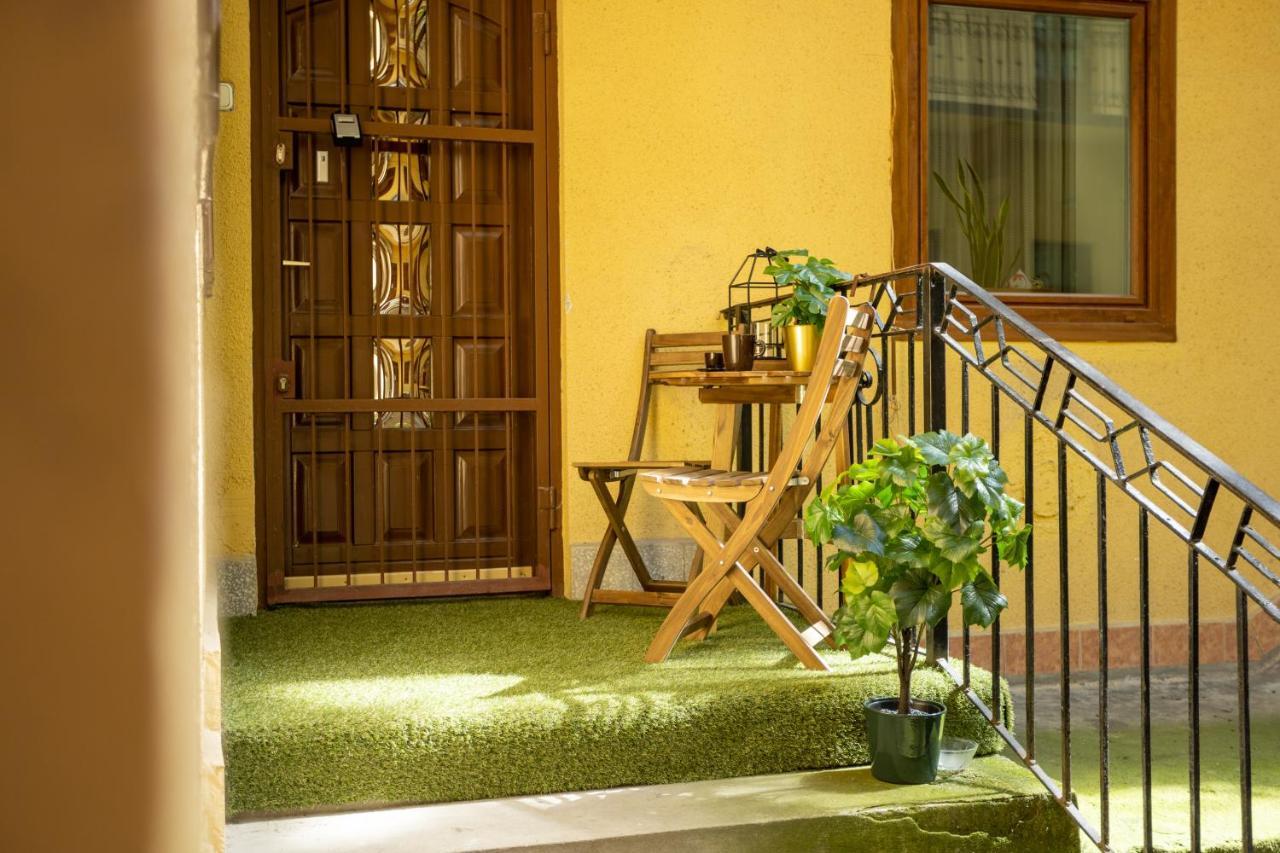 Emerald Suite With Free Parking بودابست المظهر الخارجي الصورة