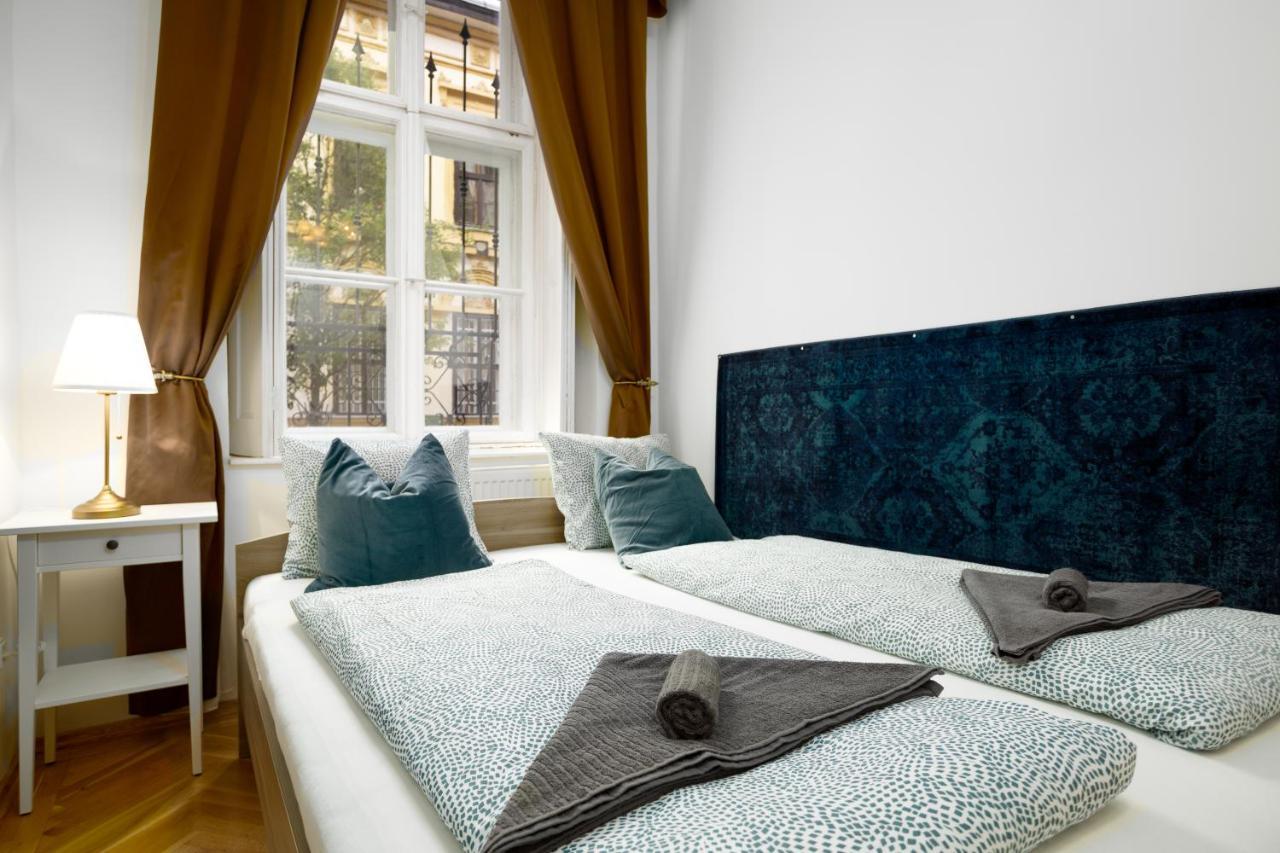 Emerald Suite With Free Parking بودابست المظهر الخارجي الصورة
